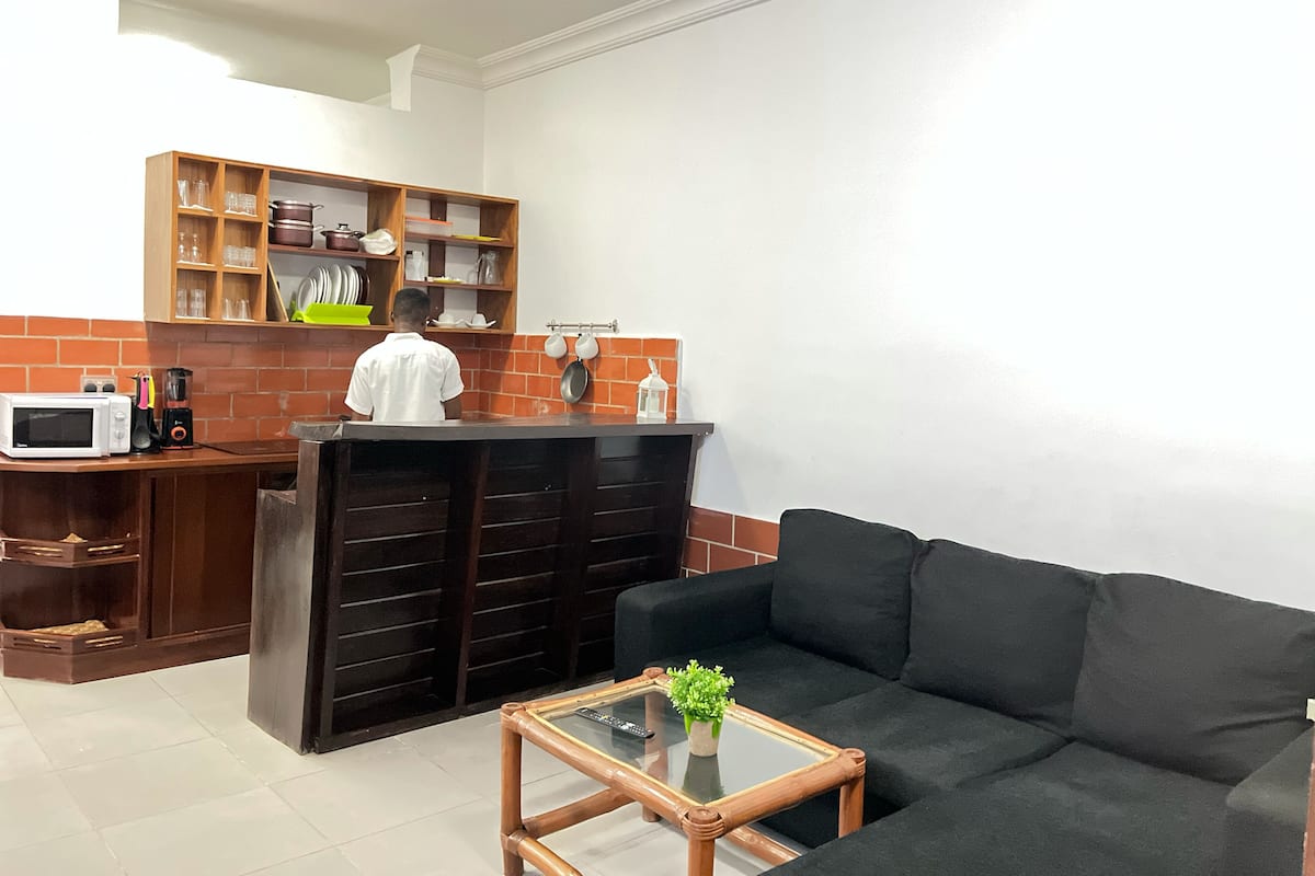 Basic Apartment, 2 Bedrooms, Ocean View | Private kitchenette