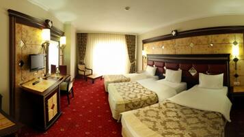 Minibar, in-room safe, desk, free WiFi