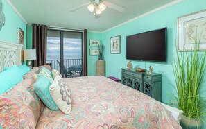 3 bedrooms, iron/ironing board, free WiFi, bed sheets - *TOP GUEST CHOICE* Premium Two Bedroom @ Phoenix II (Orange Beach)