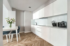 Superior-Apartment (Leonardo Da Vinci) | Eigene Küche