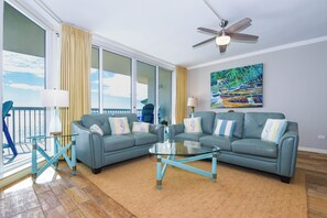 Smart TV, DVD player - Hardwood flooring throughout updated, tropical condo! 🌺 (Destin)