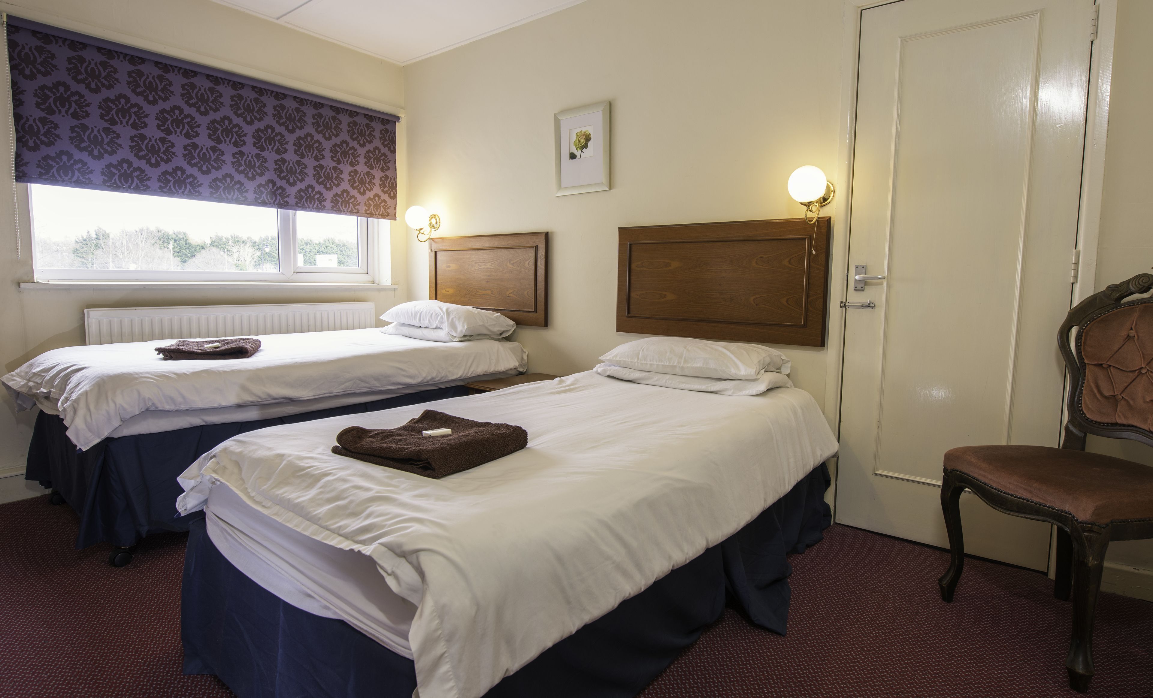 Desk, cribs/infant beds, free WiFi, bed sheets