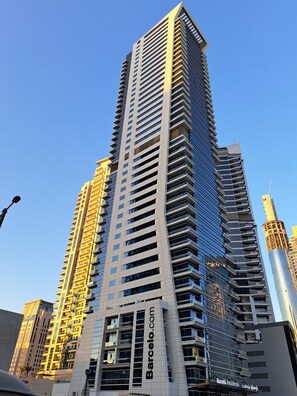 Building design - Barcelo Residences Dubai Marina (Dubai)