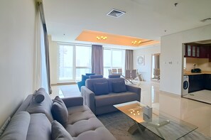 Premium Marina One Bedroom | Living area | 55-inch LCD TV with digital channels, TV - Barcelo Residences Dubai Marina (Dubai)