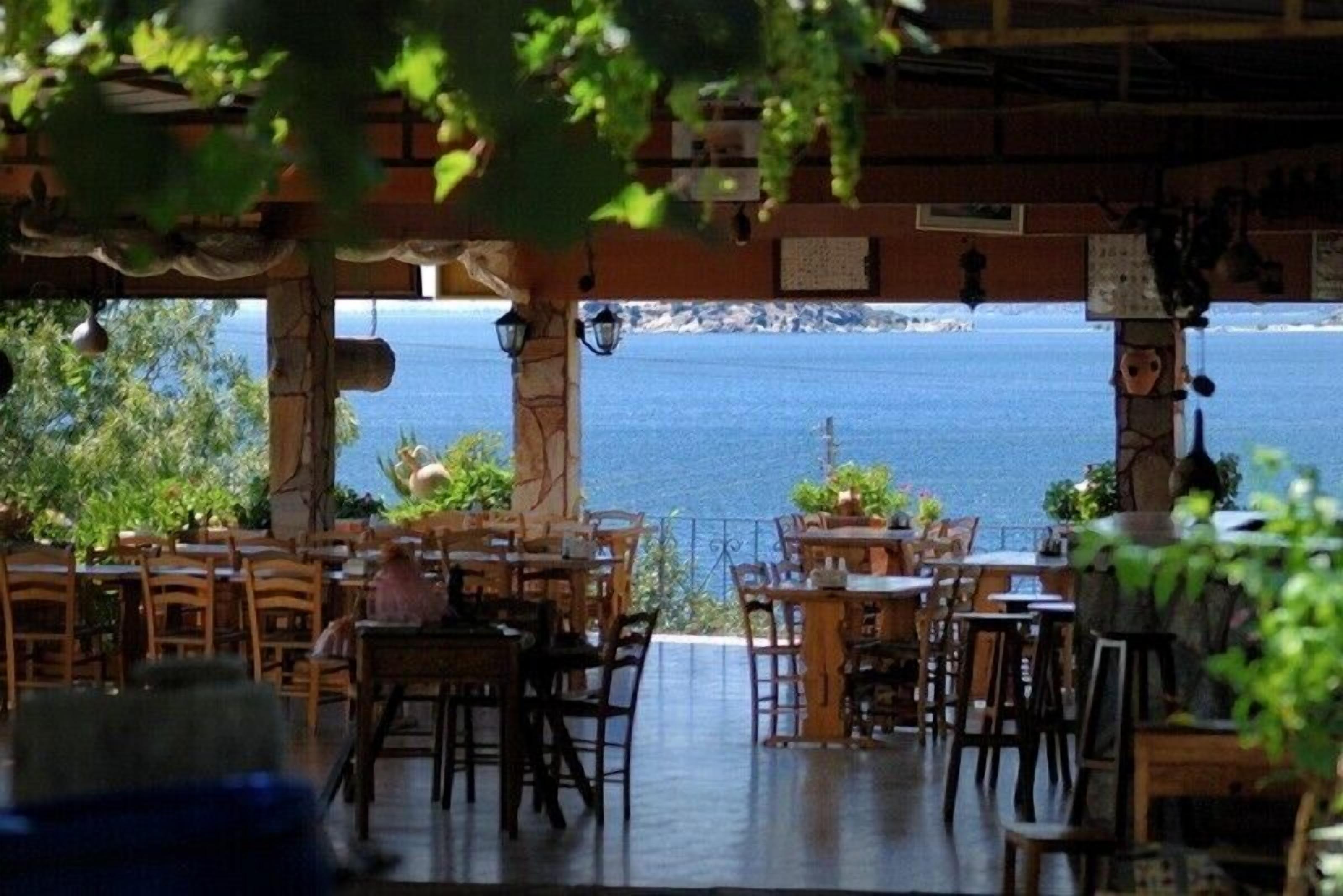 Breakfast, lunch, dinner served; Turkish cuisine 