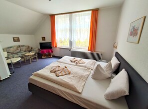 Phòng đôi Deluxe, có phòng tắm riêng