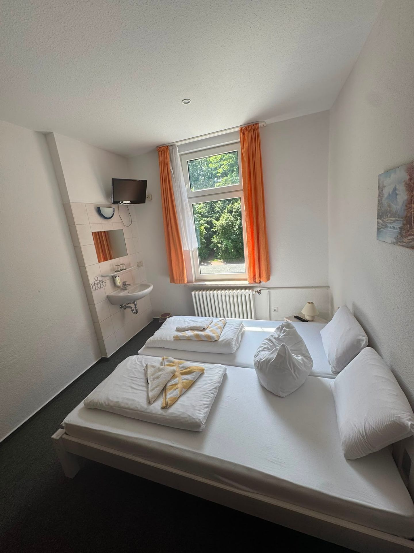 Tweepersoonskamer, gemeenschappelijke badkamer