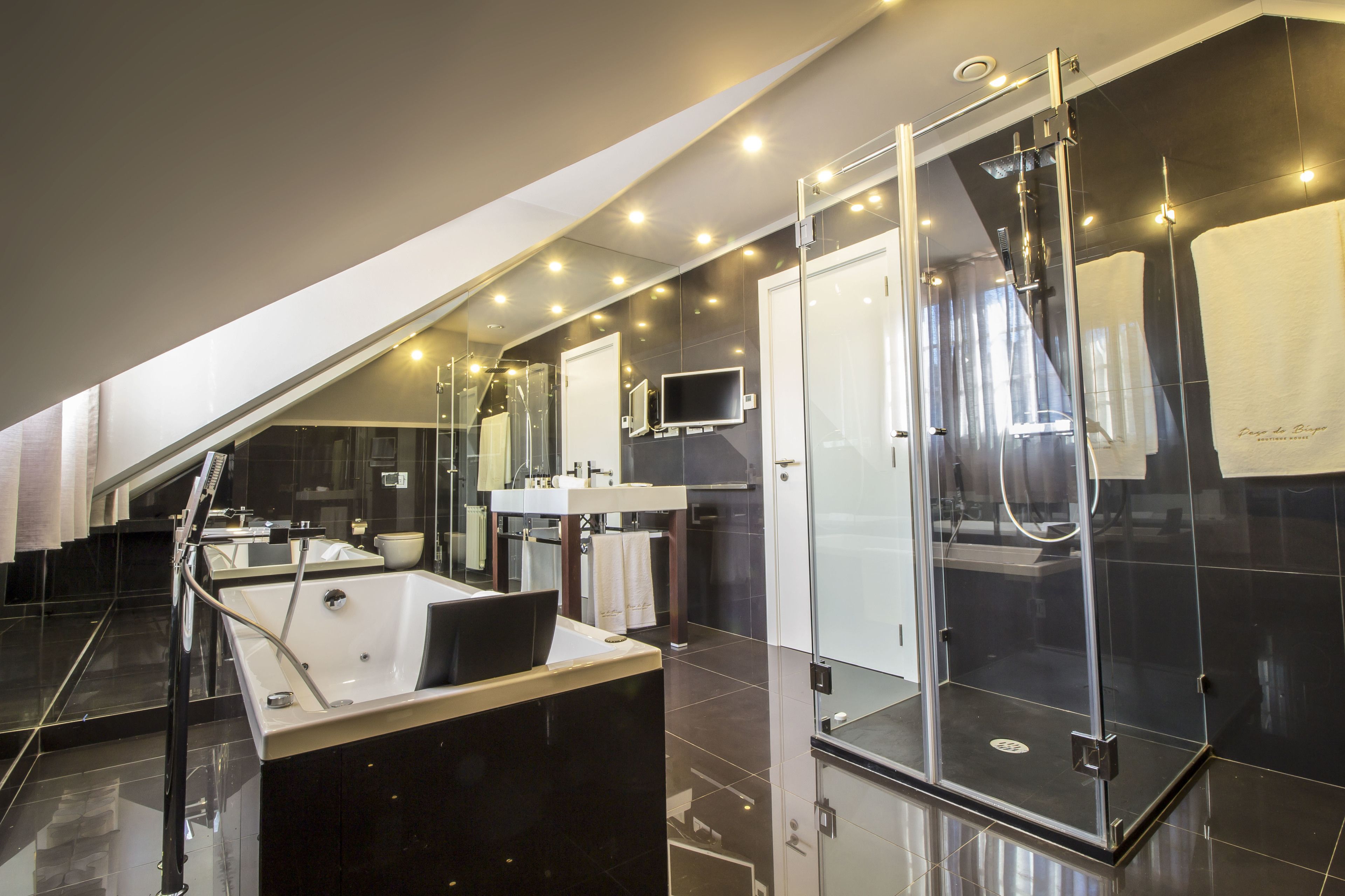 family penthouse, 1 king bed with sofa bed, hot tub | jetted bathtub