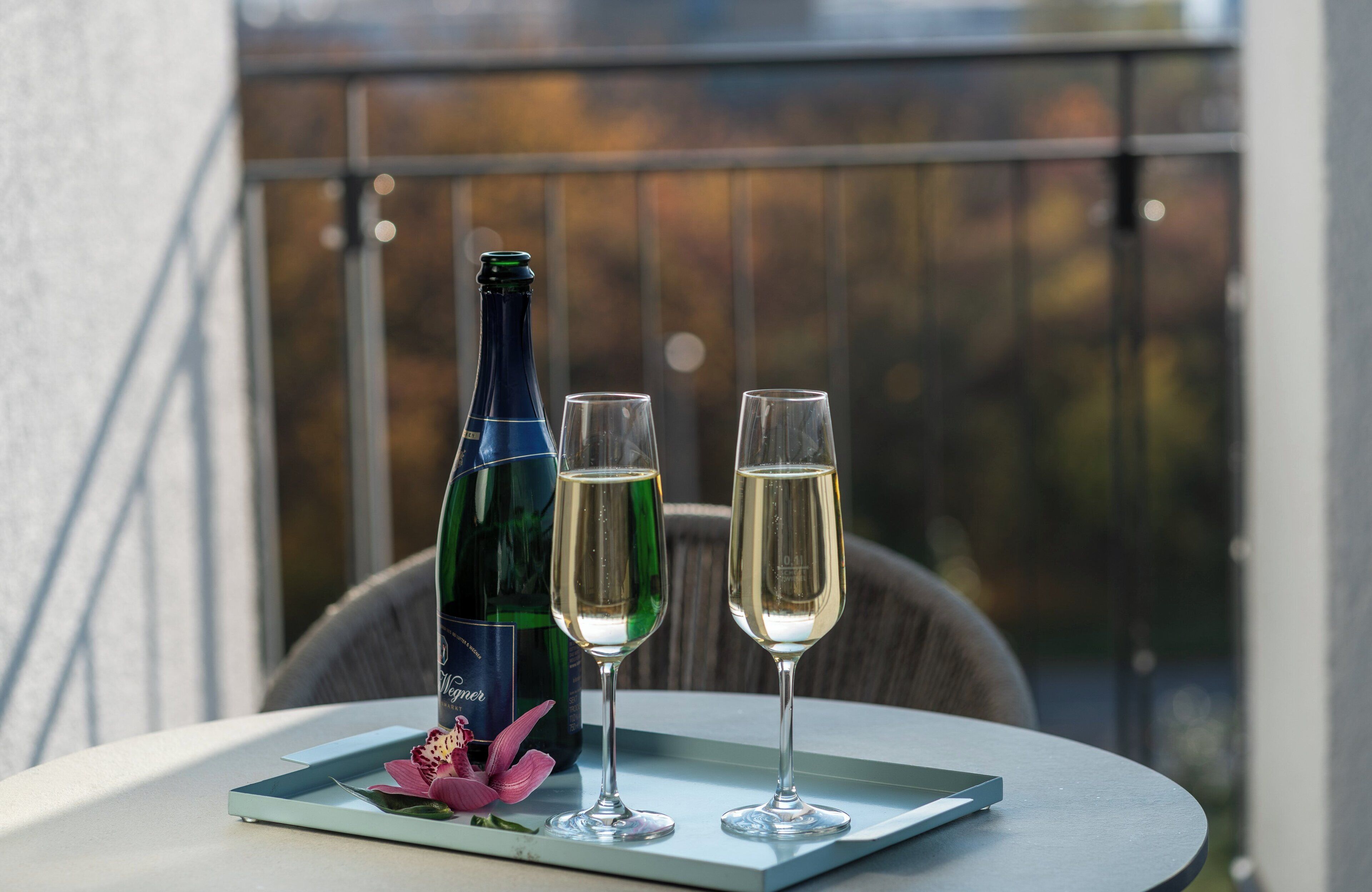 junior suite | desk, soundproofing, free wifi, bed sheets