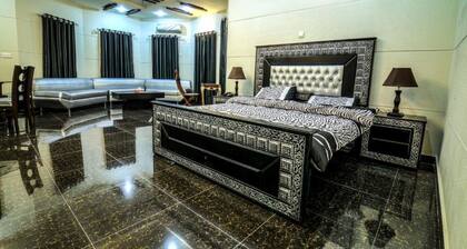 Midway Hotel & Resturant