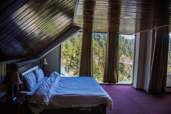 Deluxe Room | Rollaway beds, bed sheets - Daisy Dot Murree (Abbottabad)