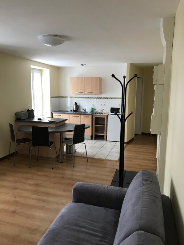 Business Apartment, 1 Double Bed with Sofa bed, Non Smoking, Garden View | Living room | 0-inch flat-screen TV with digital channels, TV