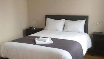 1 habitaciĂłn, ropa de cama de alta calidad, minibar y cortinas blackout