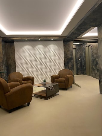 0-inch flat-screen TV with digital channels, TV. Résidence des Portes du Velay