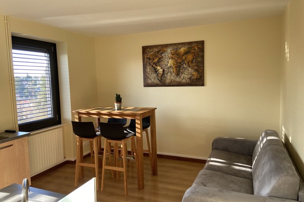 Appartamento Standard | Area soggiorno | TV a schermo piatto 0 pollici con canali digitali, TV