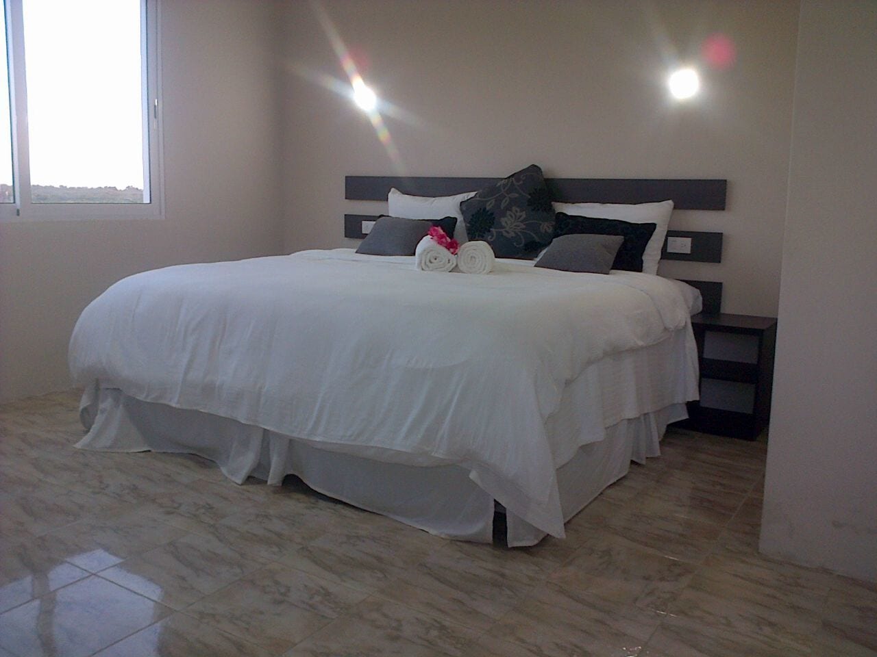 Free cots/infant beds, free WiFi