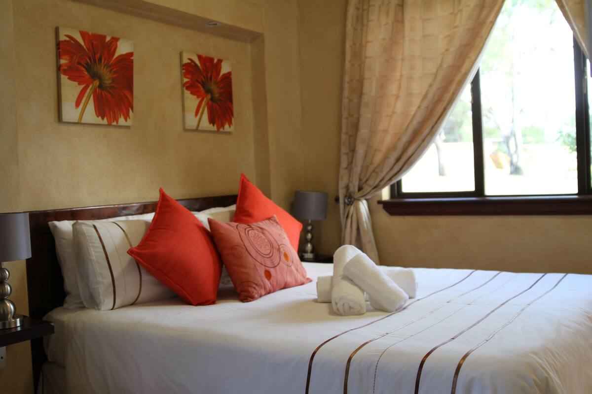 Chambre Double Affaires, 1 lit double, vue jardin