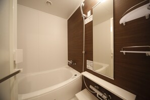 Free toiletries, hair dryer, slippers, bidet