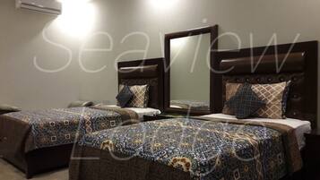 Minibar, soundproofing, iron/ironing board, free WiFi