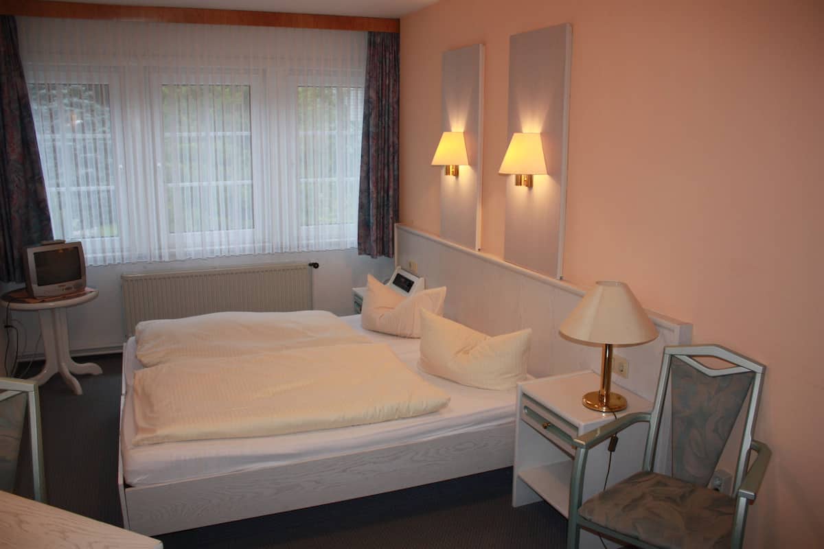 Basic Double Room | Desk, free WiFi