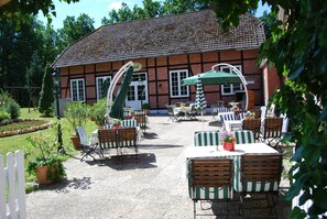Dinner served, Regional cuisine - Misselhorner Hof (Südheide)
