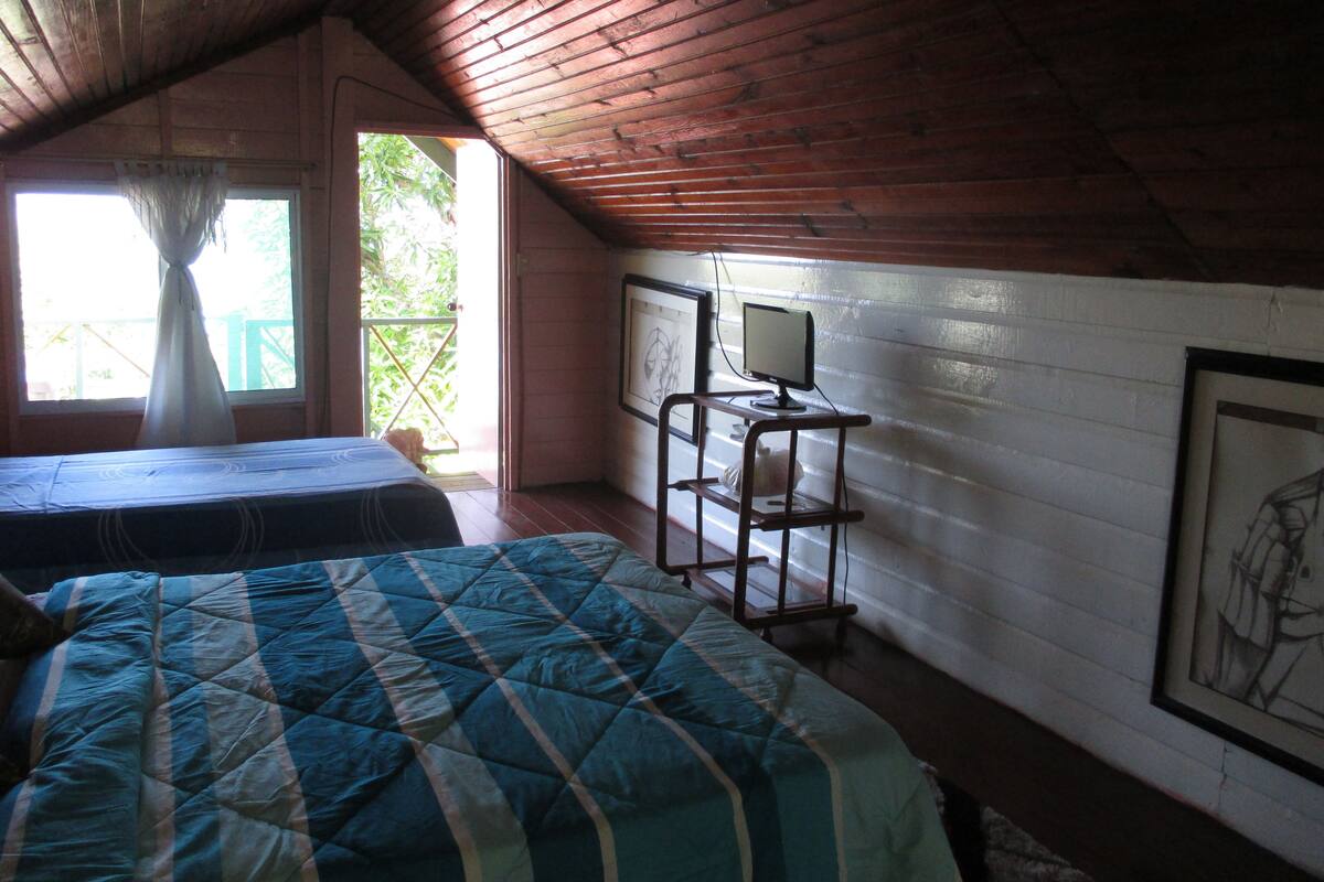 Habitación estándar doble, 1 habitación, balcón | Minibar, caja fuerte, wifi gratis y ropa de cama