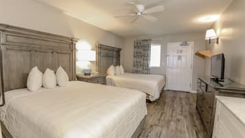 Cortinas blackout, tabla de planchar con plancha y wifi gratis