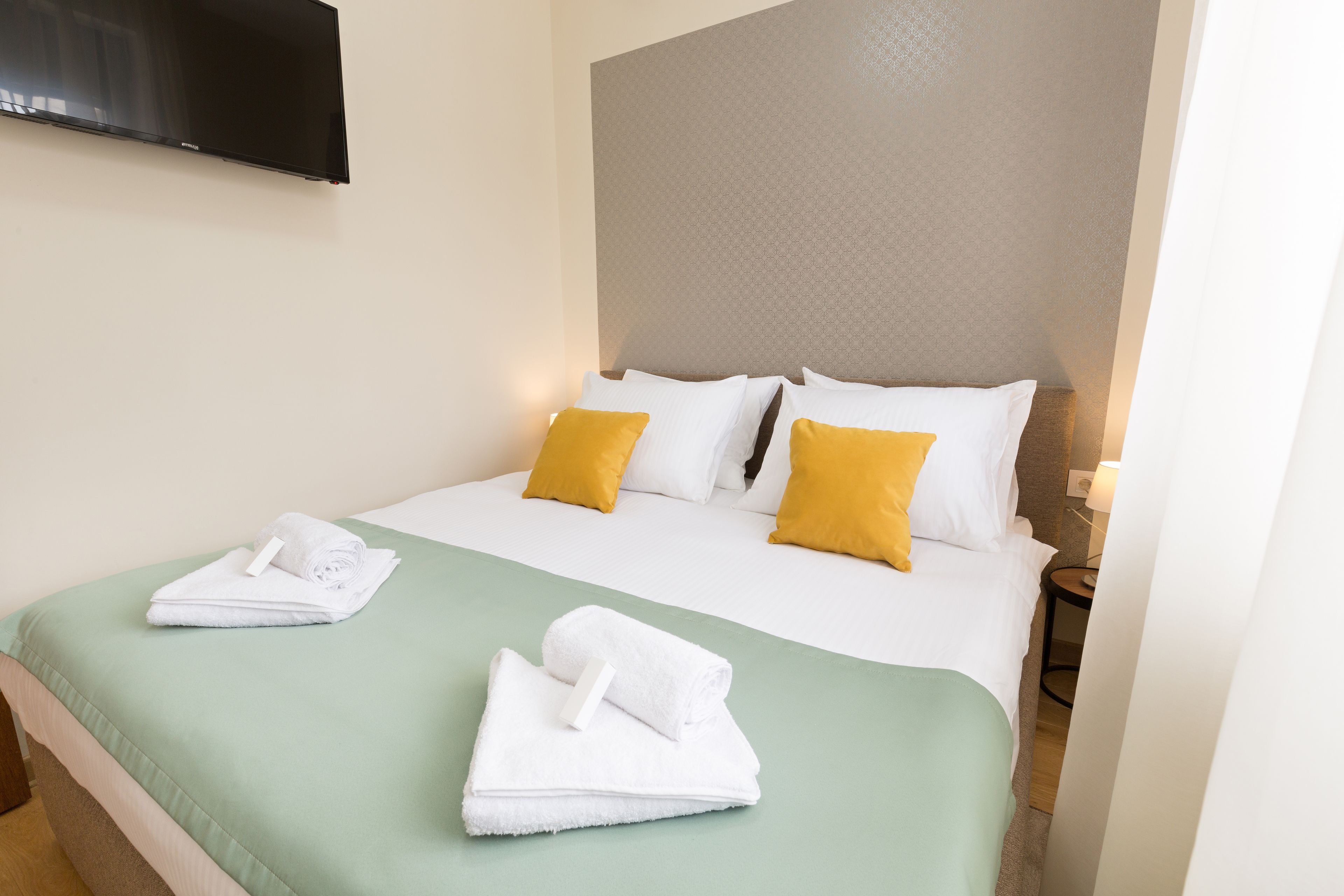 apartment, 1 bedroom, terrace | 1 bedroom, in-room safe, individually decorated, individually furnished