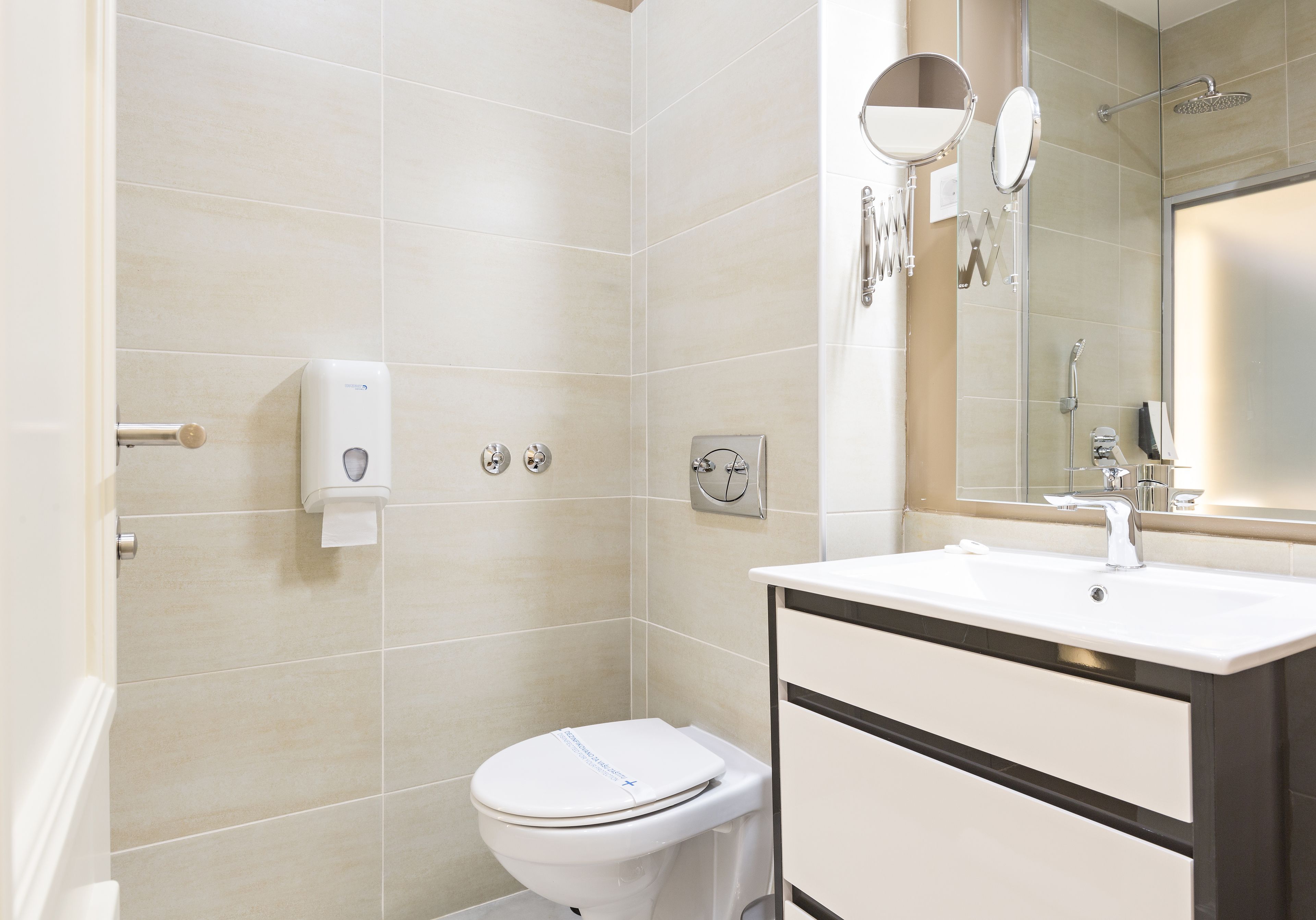 economy double or twin room | bathroom | shower, free toiletries, hair dryer, bathrobes