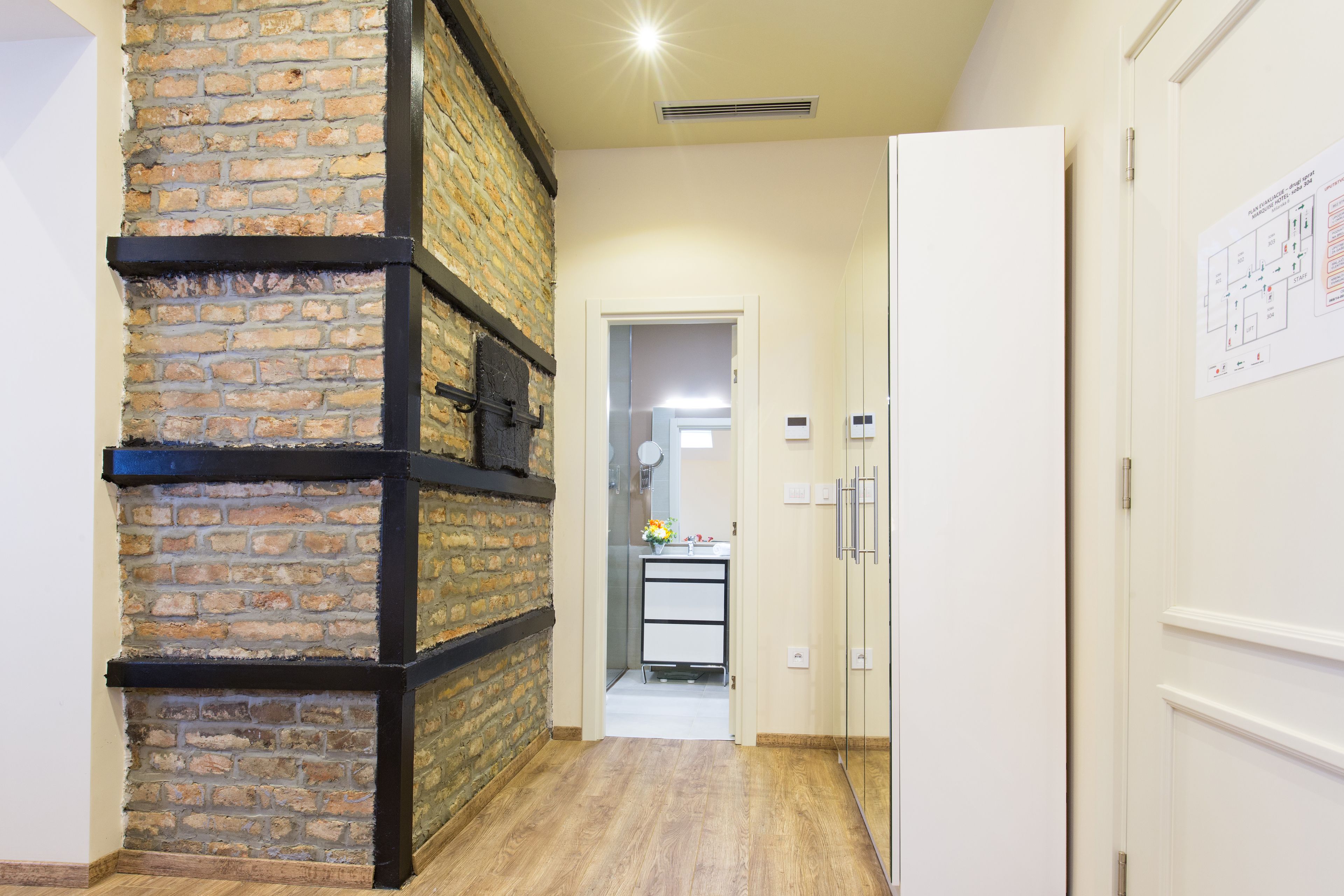 superior double or twin room | premium bedding, minibar, in-room safe, desk