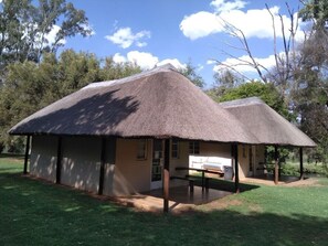 Deluxe Cottage, 2 Bedrooms, Patio