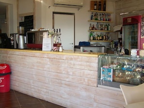 Bar (en la propiedad)