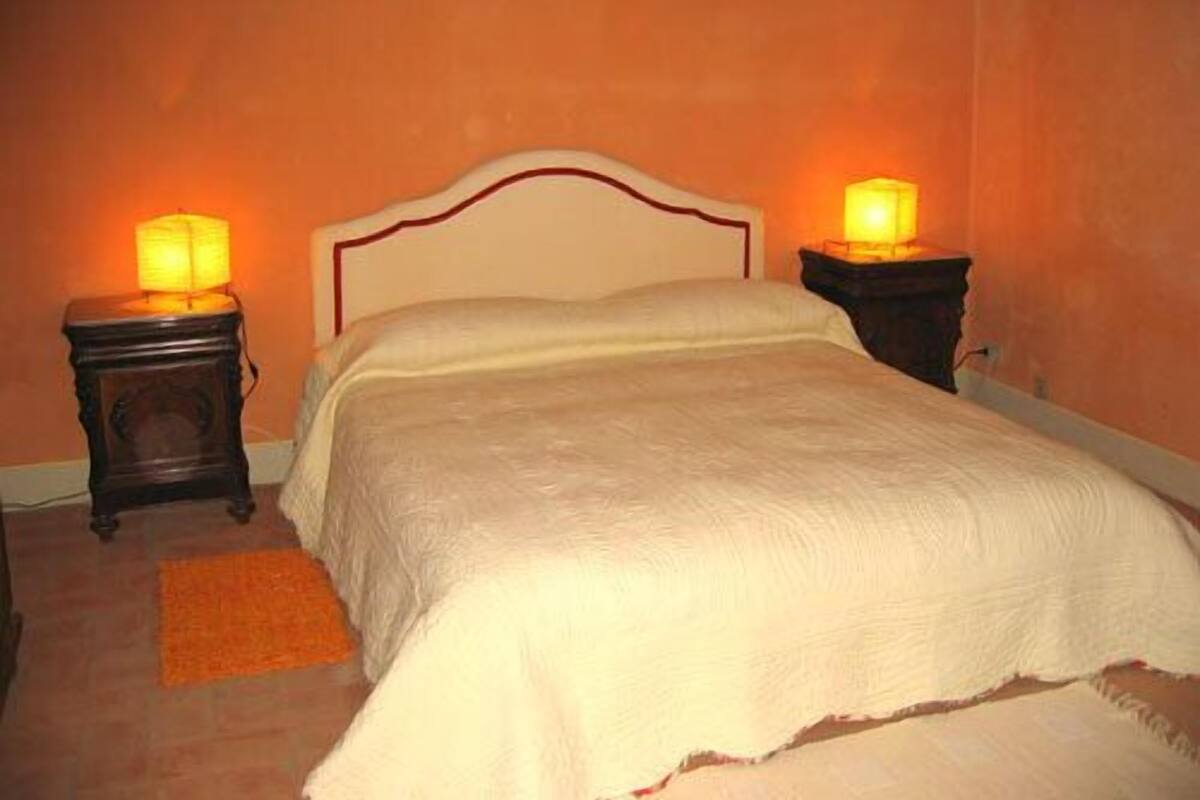Departamento Deluxe, vista a la colina | 1 habitación y ropa de cama de alta calidad