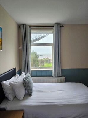 View from room - Seaside holiday Apartments (Rush)