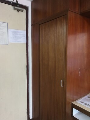 Standard Triple Room with Air Condition  | สิ่งอำนวยความสะดวกในห้องพัก