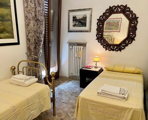 Singola Standard, 2 letti singoli, terrazzo, vista parco | Biancheria in cotone egiziano, biancheria da letto di alta qualità