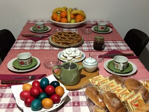 Colazione (7.5 EUR a persona)