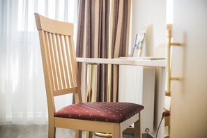 Standard Double or Twin Room | Room amenity