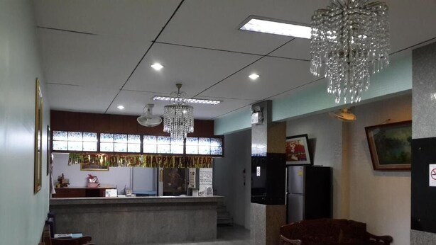 Sınıflandırılmamış resim, 48 üzerinden 1, düğme