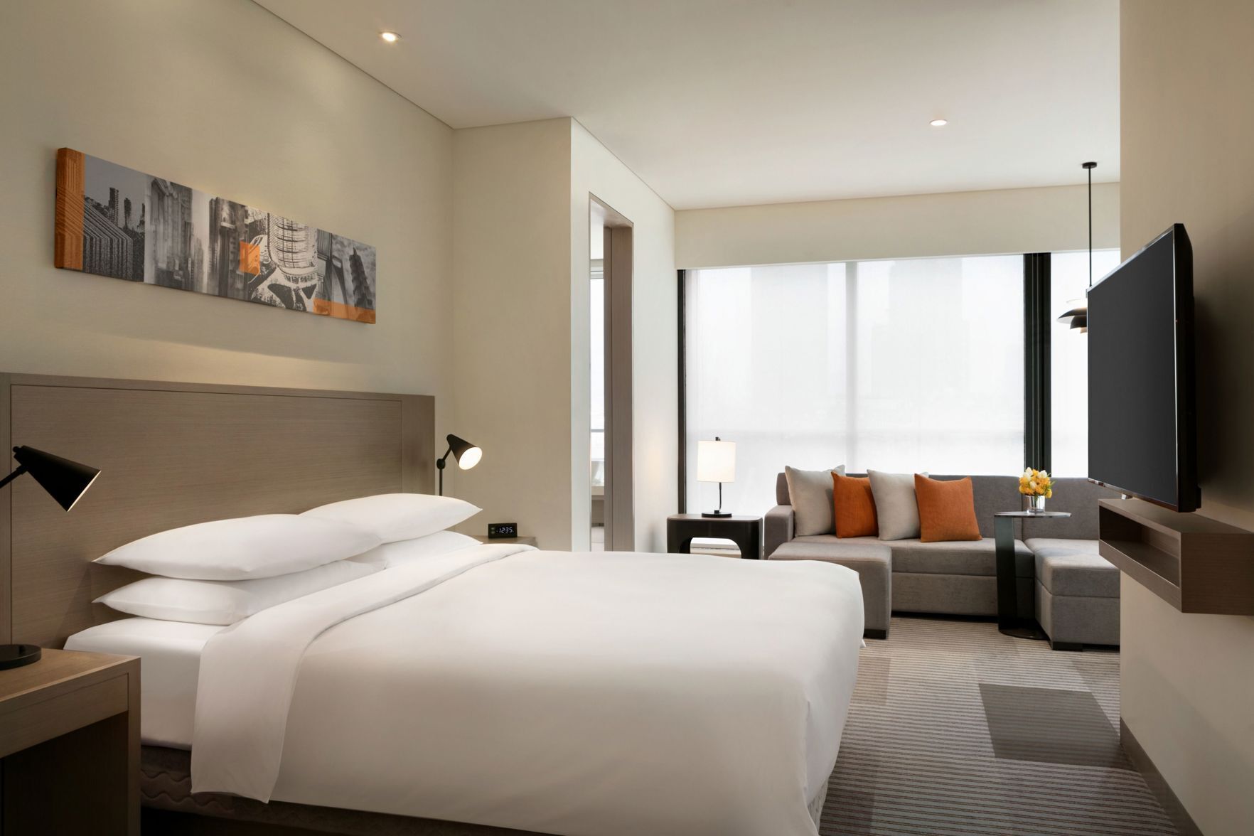 1 bedroom, in-room safe, desk, soundproofing