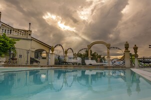 Piscina stagionale all'aperto
