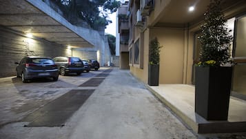 Parcheggio non assistito gratuito