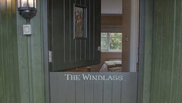 Habitación estándar doble, 1 cama de matrimonio grande | Entrada al alojamiento