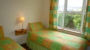 Tabla de planchar con plancha y cunas