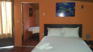 Unclassified image, 3 of 43, button - Hotel Colibri (Quepos)