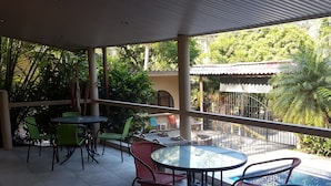 Unclassified image, 2 of 43, button - Hotel Colibri (Quepos)