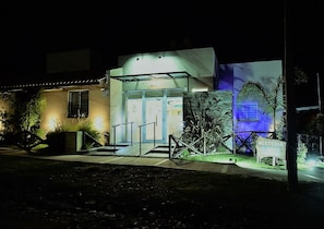Front of property - Hosteria el Puente (Merlo)