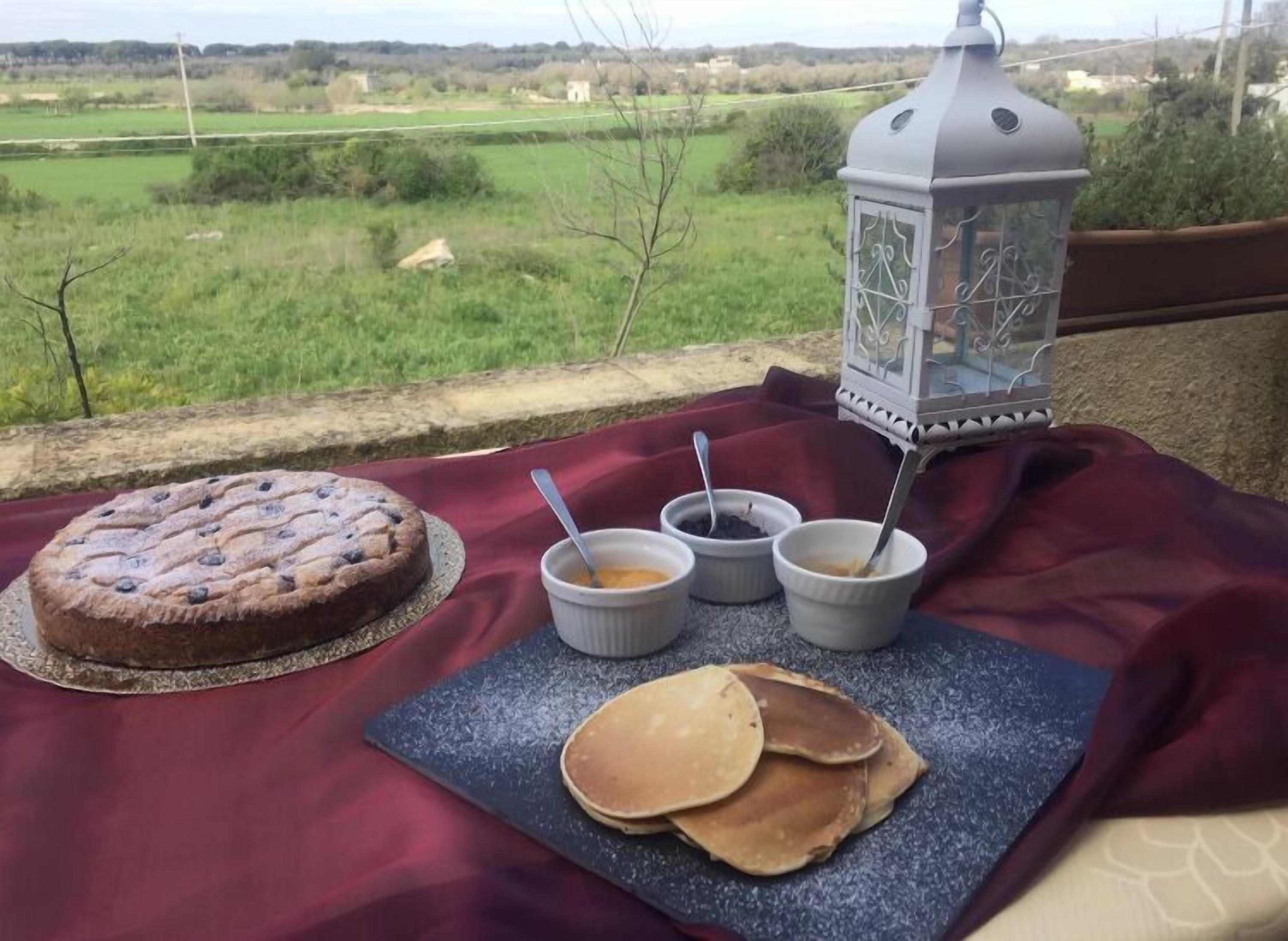 Daily buffet breakfast (EUR 8 per person)