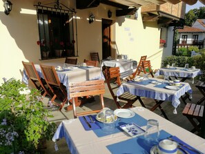 Coffee service - Pasaje San Jorge (Comillas)