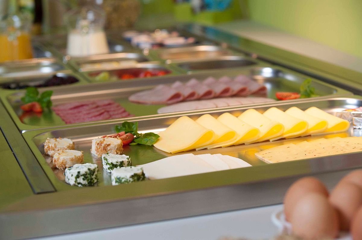 daily buffet breakfast (eur 7 per person)